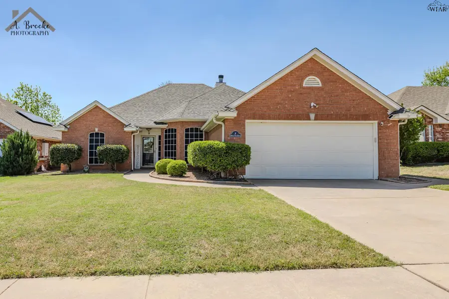 4 NORTHPARK DRIVE, Wichita Falls, TX 76306 - #3