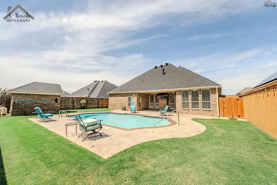 4937 SILVERCREST DRIVE, Wichita Falls, TX 76310 - #3