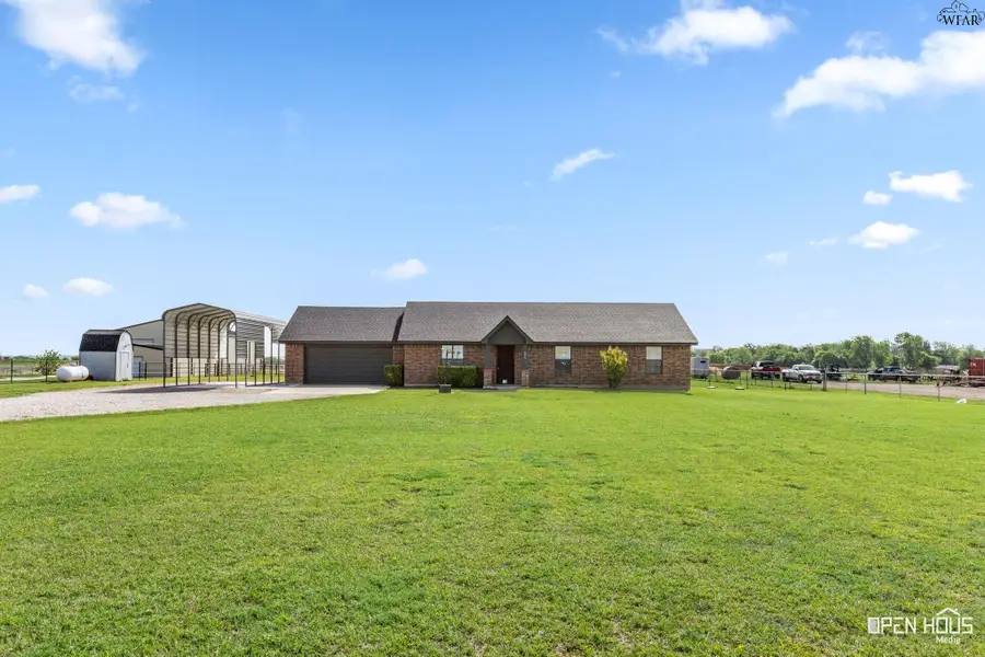 568 VAUGHN ROAD, Burkburnett, TX 76354 - #3