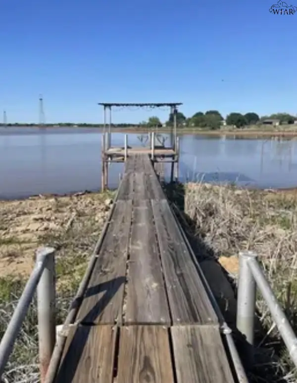 374 PAWNEE TRAIL, Henrietta, TX 76365