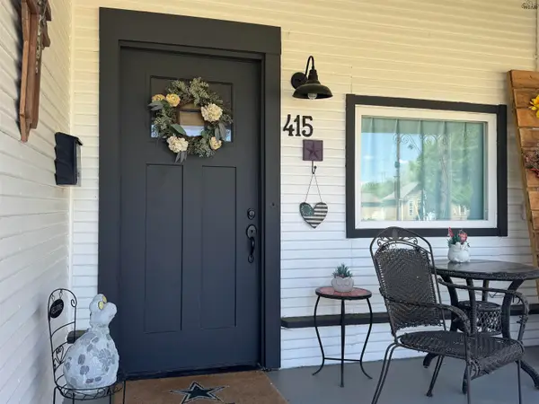 415 N MAIN STREET, Henrietta, TX 76365