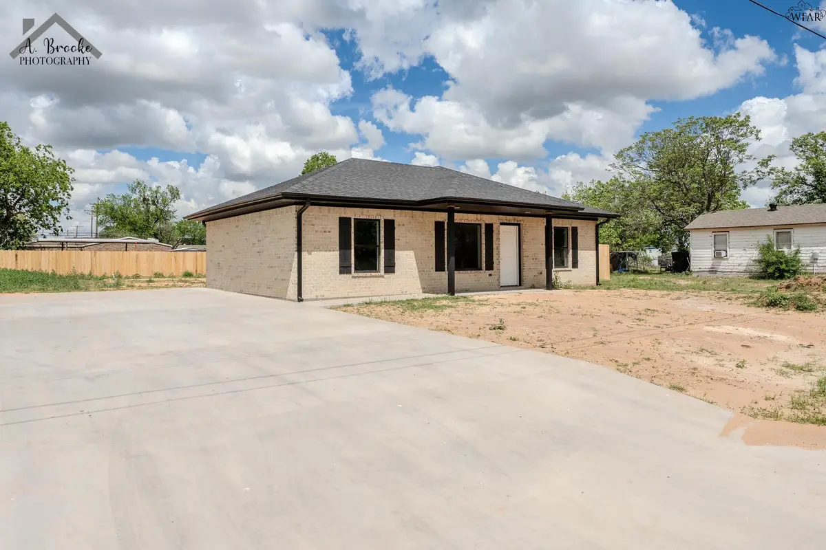 709 MICHAEL STREET, Burkburnett, TX 76354 - #1