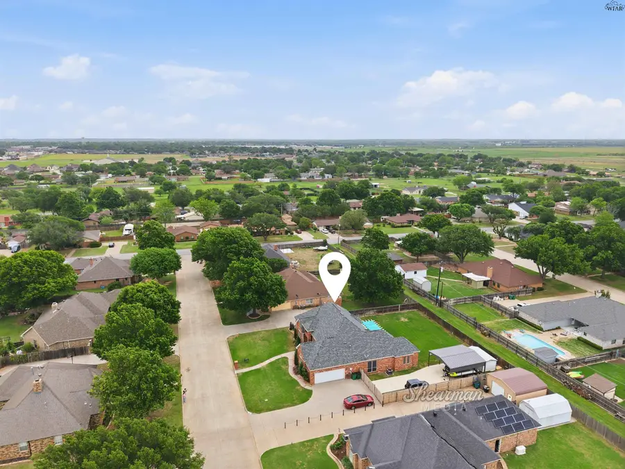 1104 ORIOLE LANE, Burkburnett, TX 76354 - #2