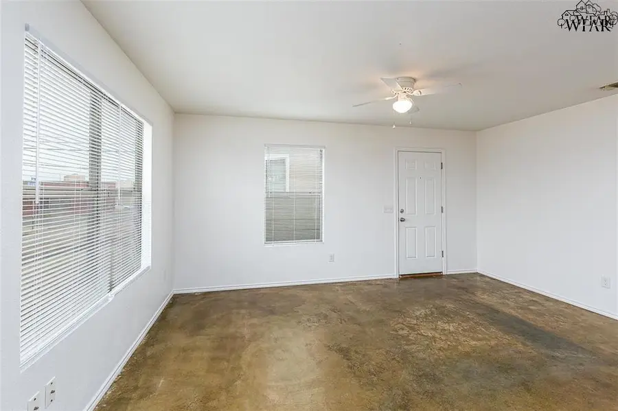 1703 6TH STREET, Wichita Falls, TX 76301 - #2