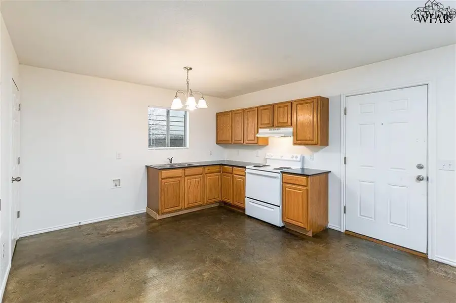 1703 6TH STREET, Wichita Falls, TX 76301 - #3