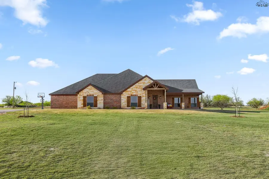 515 SALES ROAD, Windthorst, TX 76389 - #2