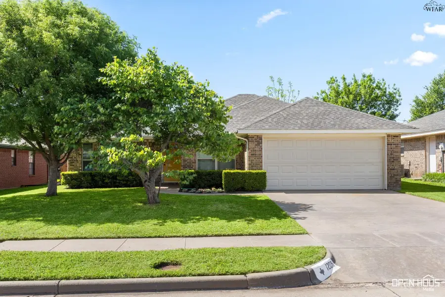 1209 OAKHURST DRIVE, Wichita Falls, TX 76302 - #2
