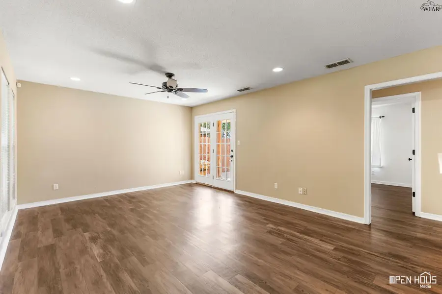 1209 OAKHURST DRIVE, Wichita Falls, TX 76302 - #3