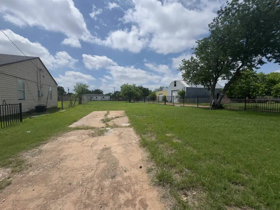 3021 BORTON STREET, Wichita Falls, TX 76306 - #3