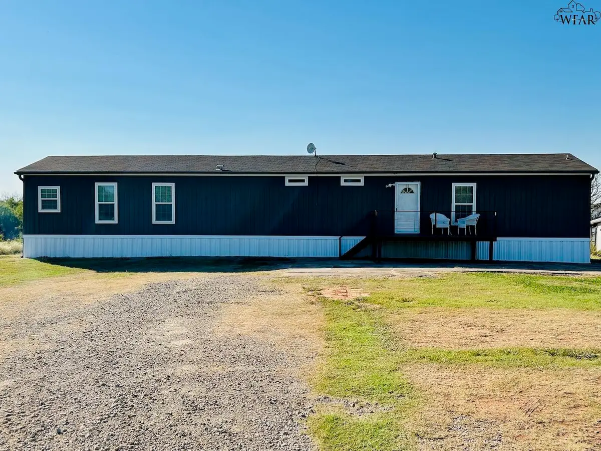 156 COMANCHE TRAIL, Henrietta, TX 76367 - #1