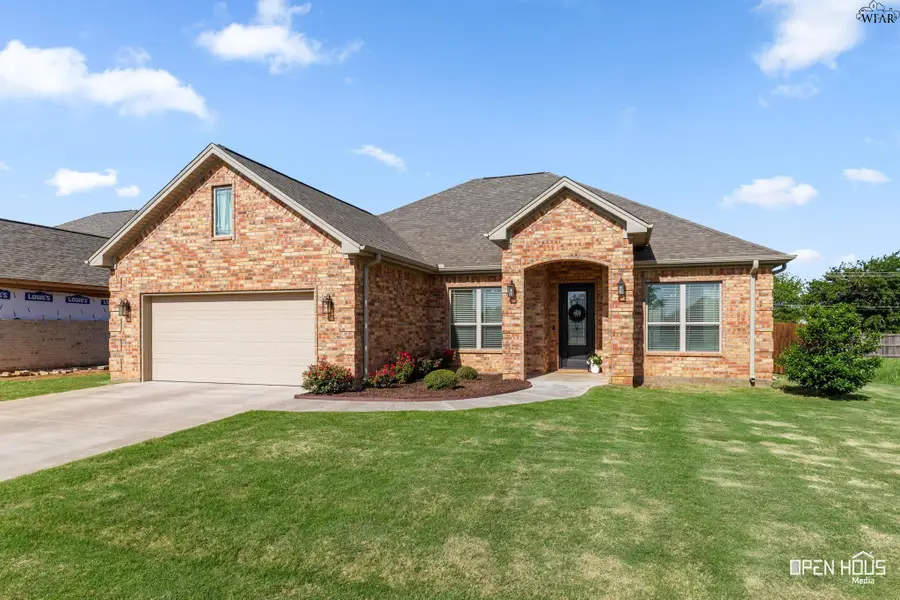 1752 EAGLE RIDGE CIRCLE, Wichita Falls, TX 76309 - #2