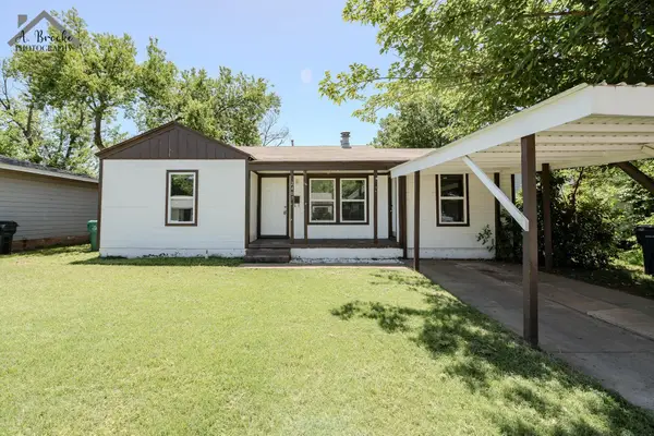 2407 WEDGEWOOD AVENUE, Wichita Falls, TX 76308-1705