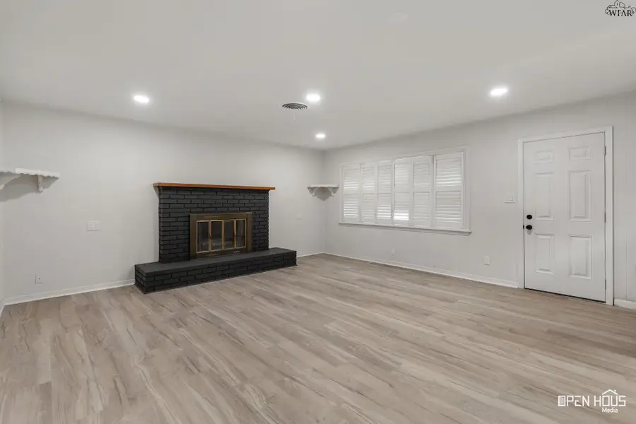 2404 WEDGEWOOD AVENUE, Wichita Falls, TX 76301 - #3