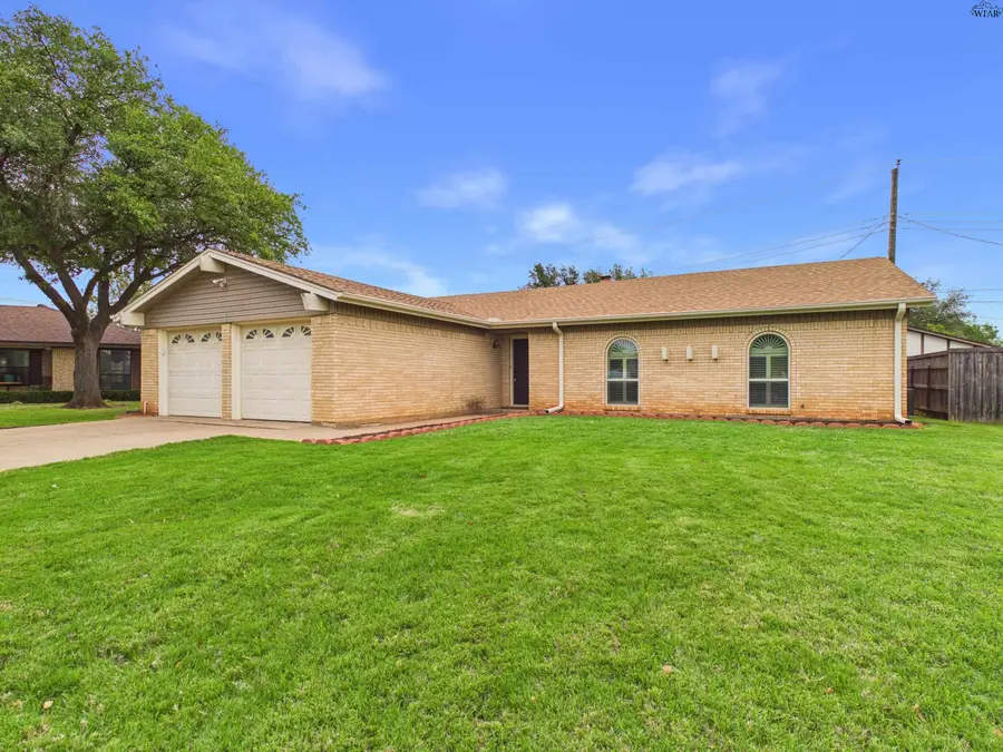 9 FAWNWOOD COURT, Wichita Falls, TX 76310 - #3
