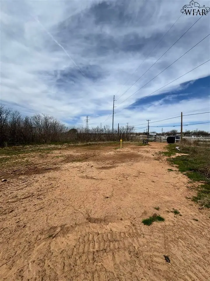 505 PECANWAY DRIVE, Wichita Falls, TX 76305 - #2