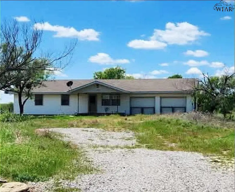 1904 W JENTSCH ROAD, Wichita Falls, TX 76310 - #2