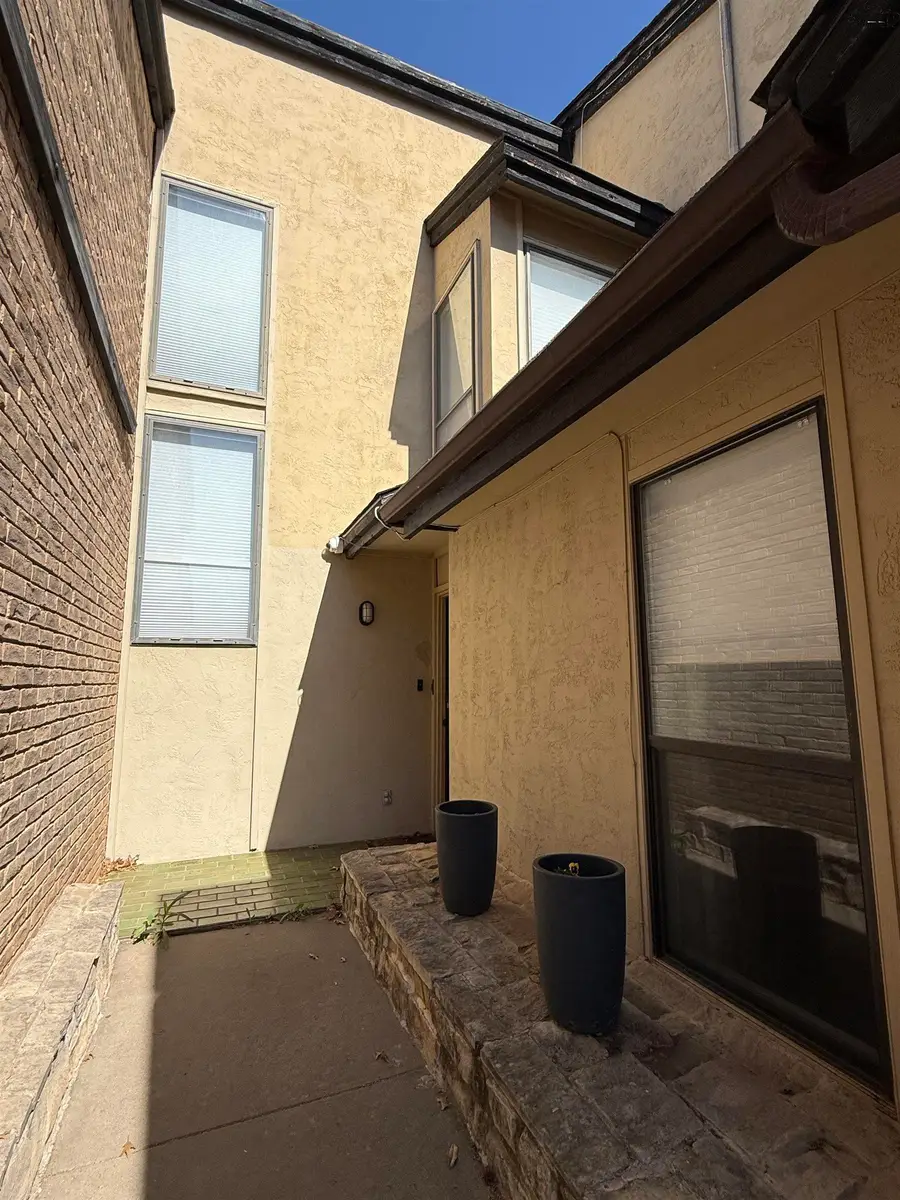 4113 SEABURY DRIVE, Wichita Falls, TX 76308 - #2
