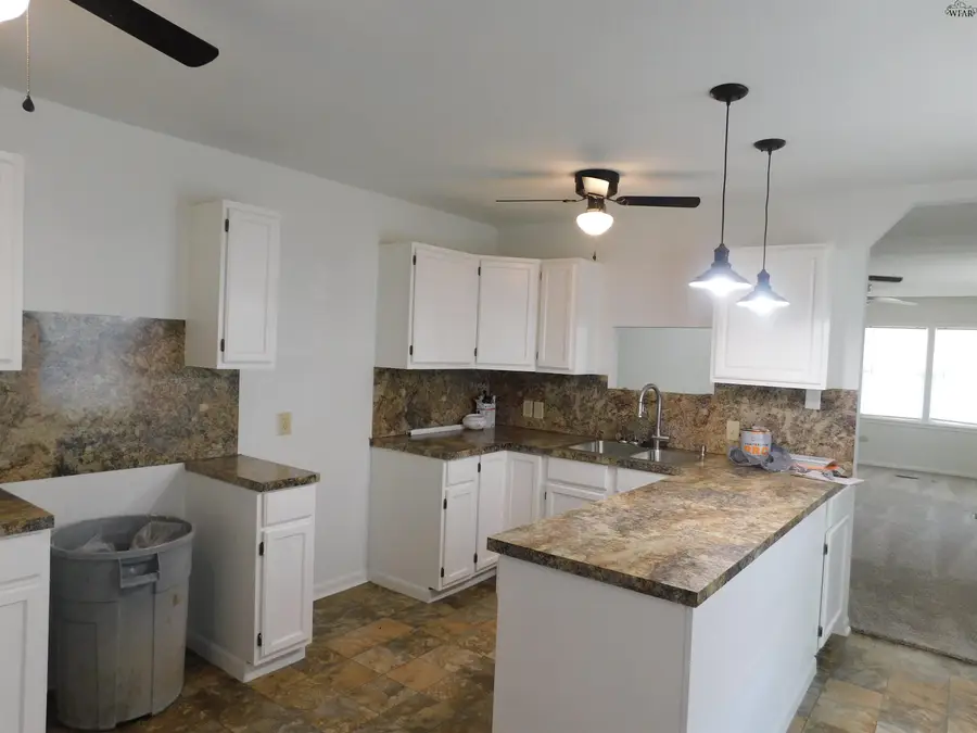 437 W 3RD STREET, Burkburnett, TX 76354-1900 - #3