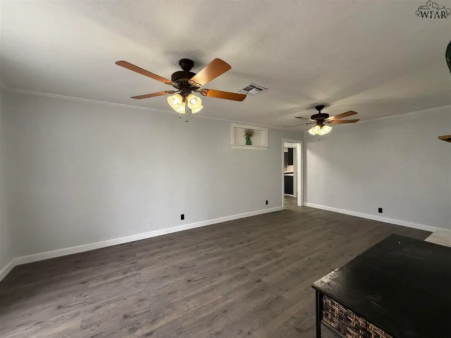 6734 SOUTHWEST PARKWAY, Wichita Falls, TX 76310 - #2