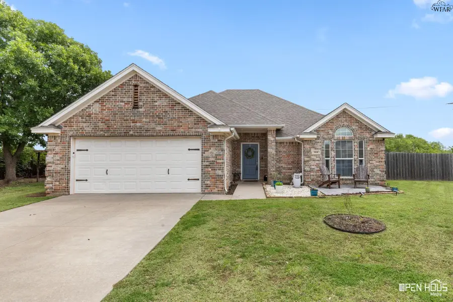 4 ROUNDROCK COURT, Wichita Falls, TX 76310 - #2
