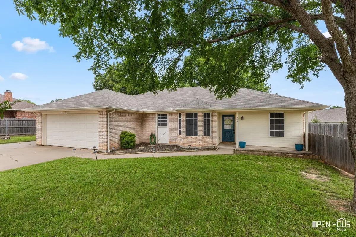 519 CHARLOTTE AVENUE, Burkburnett, TX 76354 - #1