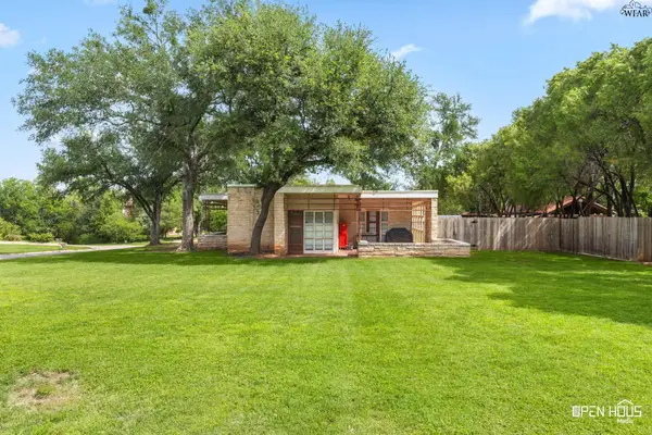 2904 STURDEVANDT PLACE, Wichita Falls, TX 76301
