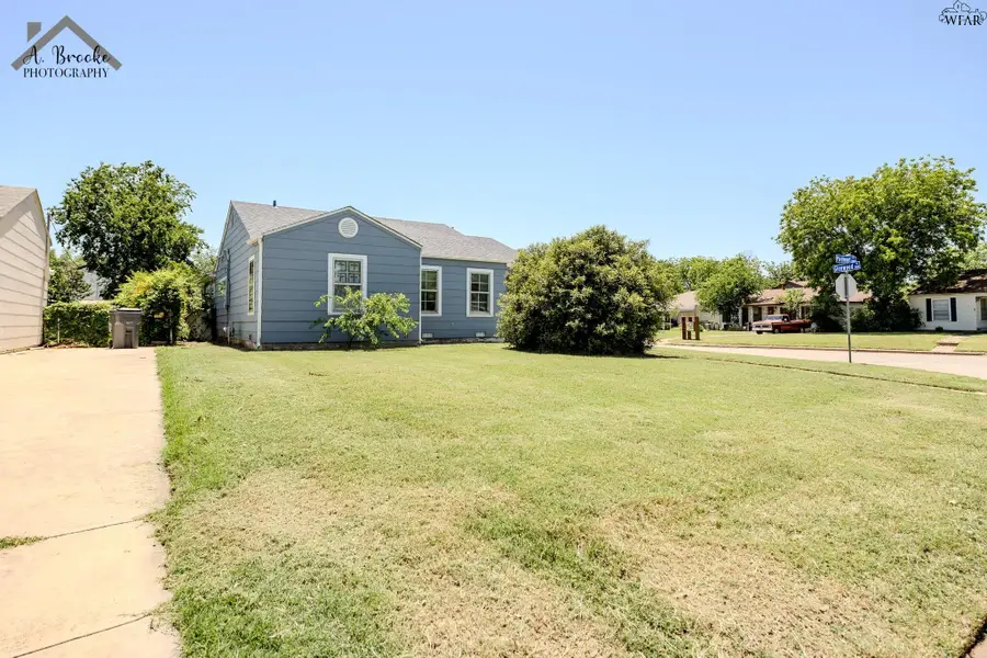 2235 PIEDMONT PLACE, Wichita Falls, TX 76308 - #2