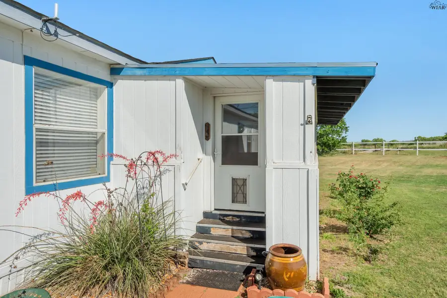 3877 S FM 368, Iowa Park, TX 76367 - #3