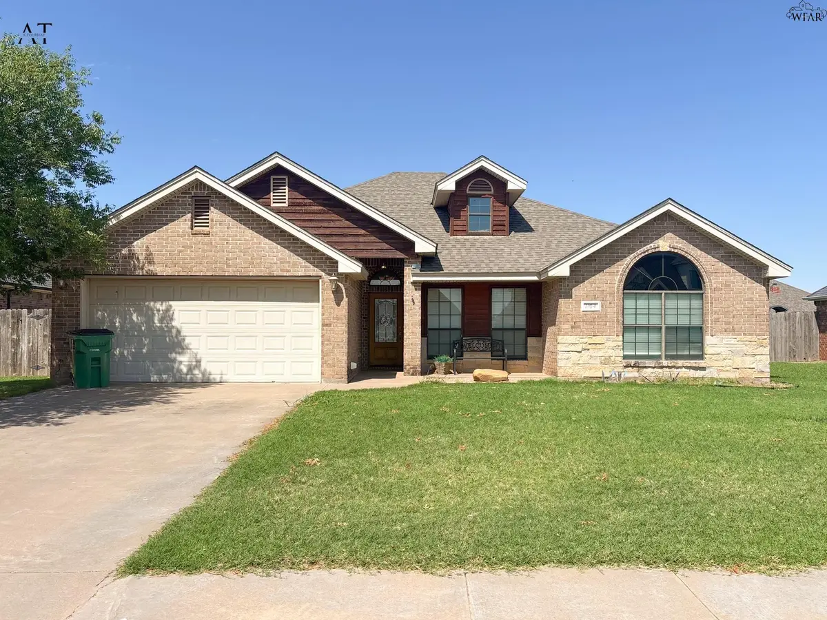1104 HERITAGE ROAD, Burkburnett, TX 76354 - #1