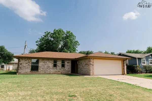 1215 SUN VALLEY DR, Wichita Falls, TX 76302
