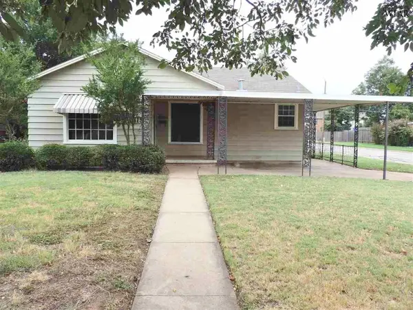 1615 HAYES STREET, Wichita Falls, TX 76309