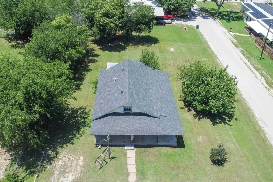 915 N BRIDGE STREET, Henrietta, TX 76354 - #2