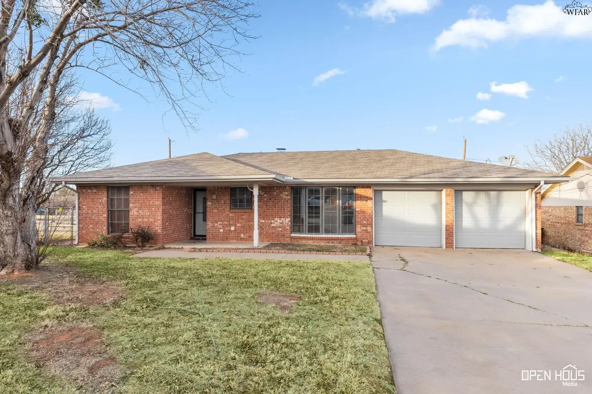 5410 PEBBLESTONE DRIVE, Wichita Falls, TX 76306 - #1