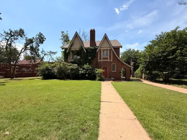 1811 8TH STREET, Wichita Falls, TX 76301