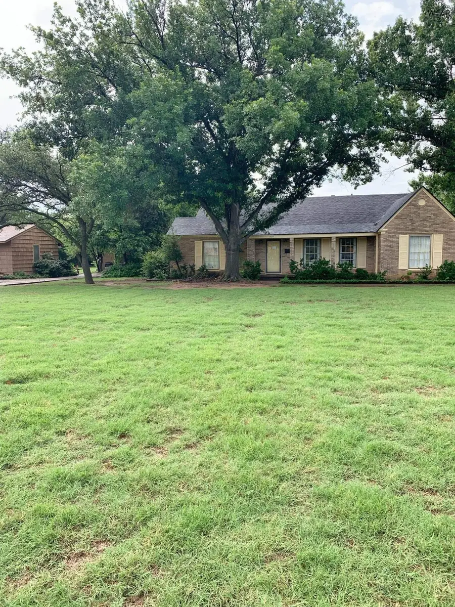 3513 KESSLER BOULEVARD, Wichita Falls, TX 76309 - #2