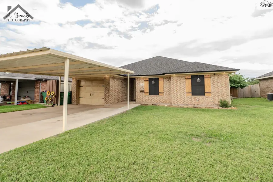 1220 NEWMAN AVENUE, Iowa Park, TX 76367 - #2