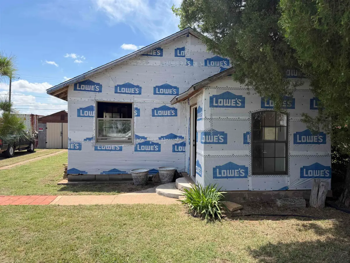 304 E OLIVE STREET, Holliday, TX 76366 - #1