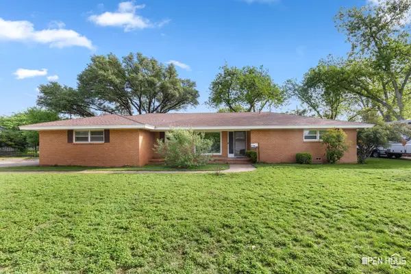 723 MAPLE STREET, Burkburnett, TX 76354