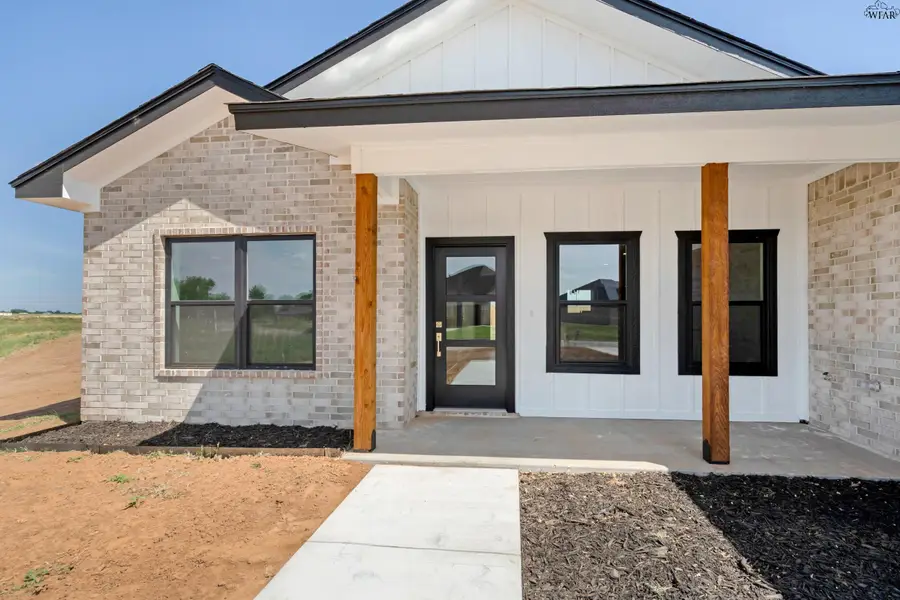 1442 AMHERST STREET, Burkburnett, TX 76354 - #2