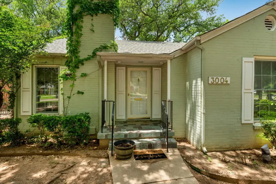 3004 SPEEDWAY AVENUE, Wichita Falls, TX 76308 - #2