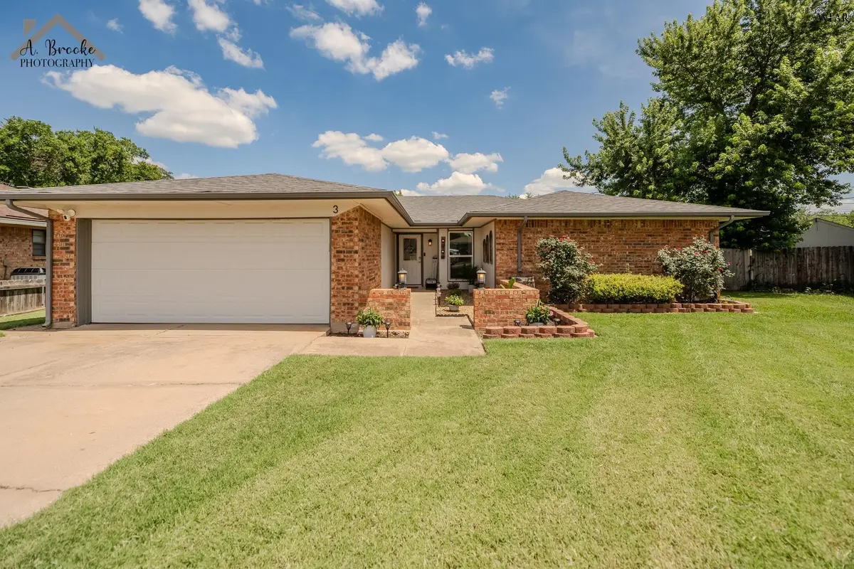 3 ST STEPHENS COURT, Wichita Falls, TX 76310 - #1