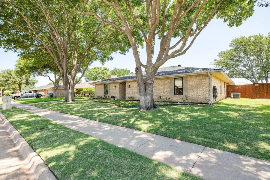 3 FLAT TOP CIRCLE, Wichita Falls, TX 76308 - #2