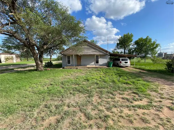 324 E CALIFORNIA STREET, Crowell, TX 79227