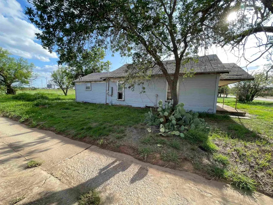 324 E CALIFORNIA STREET, Crowell, TX 79227 - #2
