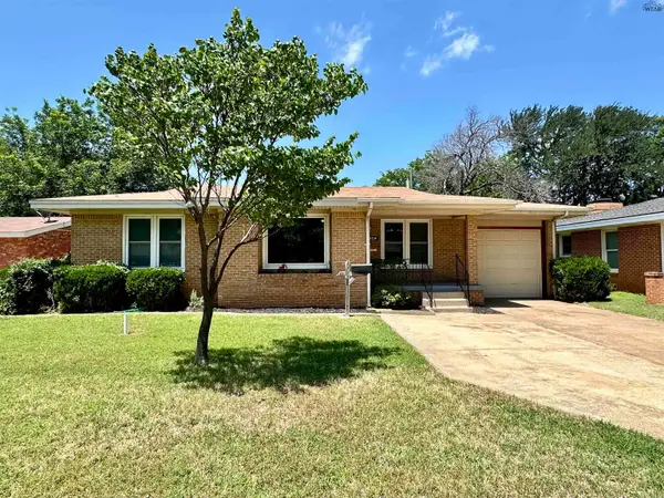 4714 ALAMO DRIVE, Wichita Falls, TX 76302