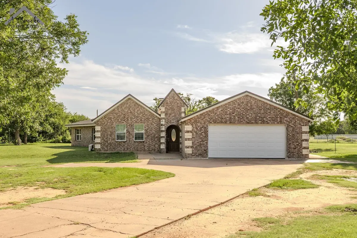 430 HUNTINGTON LANE, Pleasant Valley, TX 76306 - #1