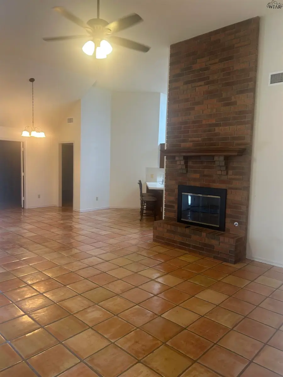 3800 ALEXANDRIA STREET, Wichita Falls, TX 76310 - #2
