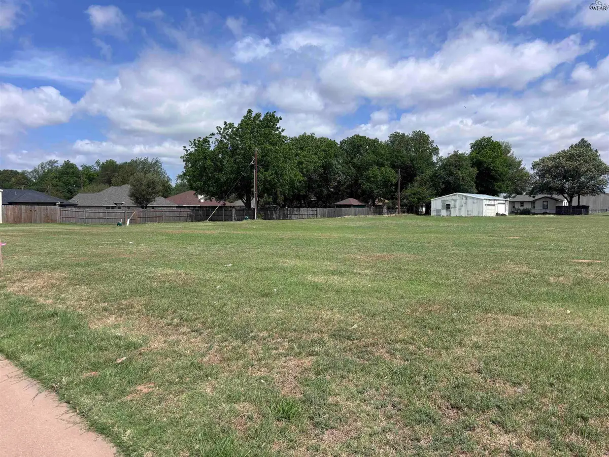 907 DANA STREET, Burkburnett, TX 76354 - #1