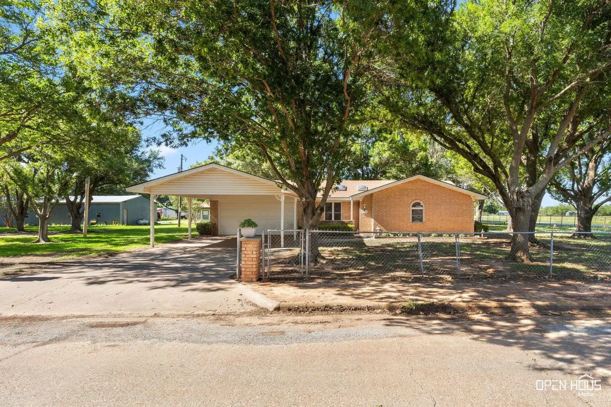 4751 MOURNING DOVE LANE, Wichita Falls, TX 76305 - #1