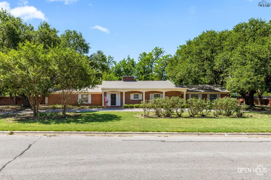 722 SUNSET DRIVE, Burkburnett, TX 76354 - #3